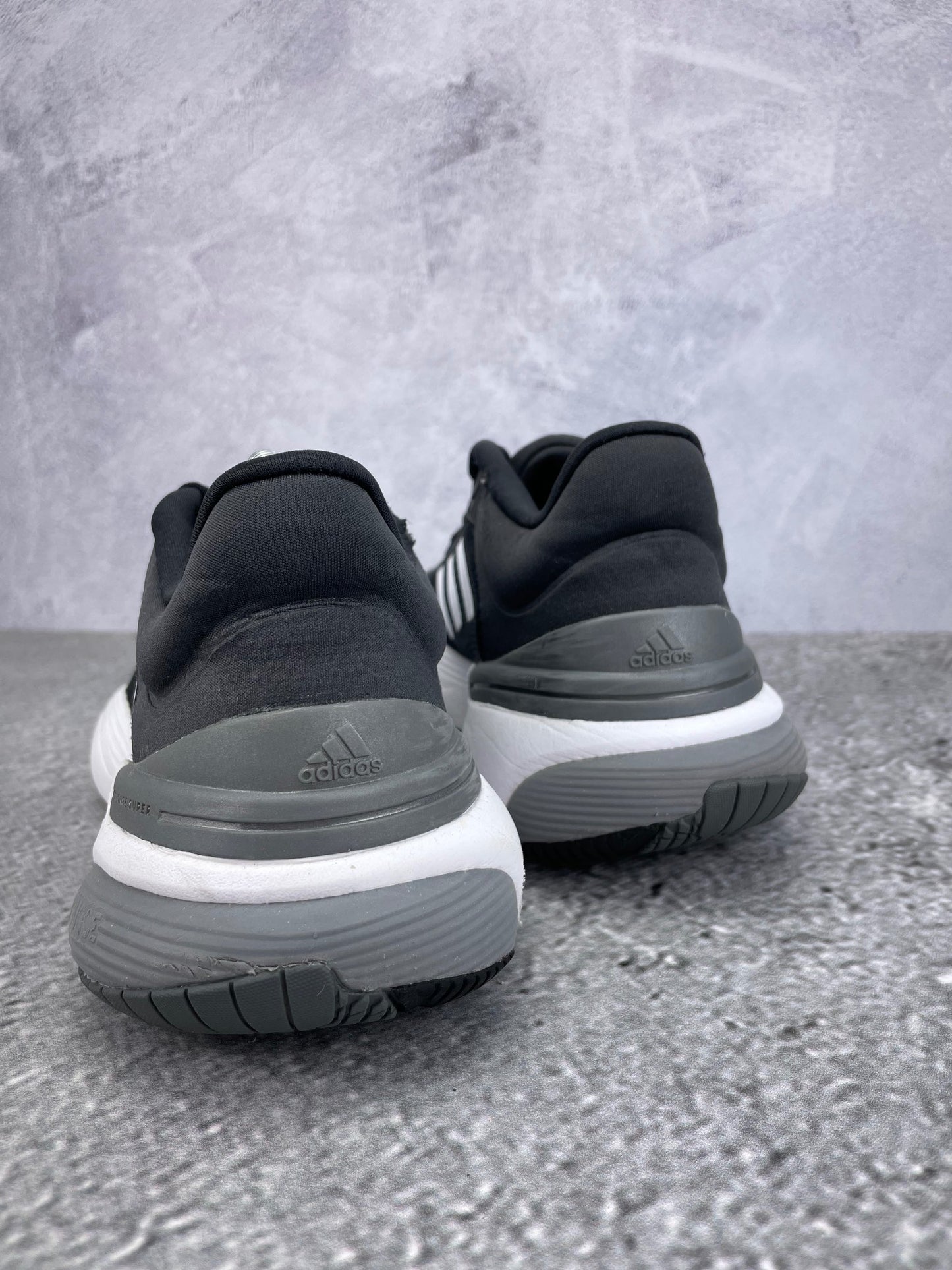 Adidas Response 3.0 GW6691 - buty sportowe, widok z tyłu
