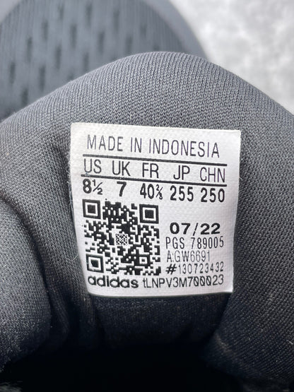 Adidas Response 3.0 GW6691 - buty sportowe, metka