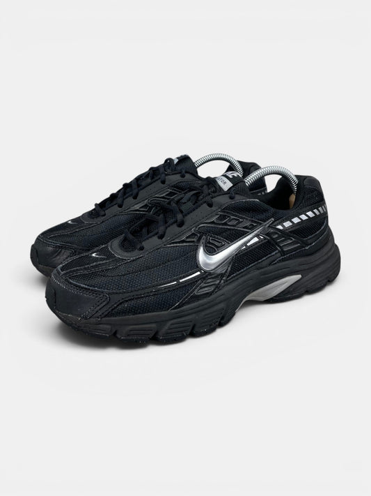 Nike Initiator IB4595-001 - buty sportowe, widok z boku