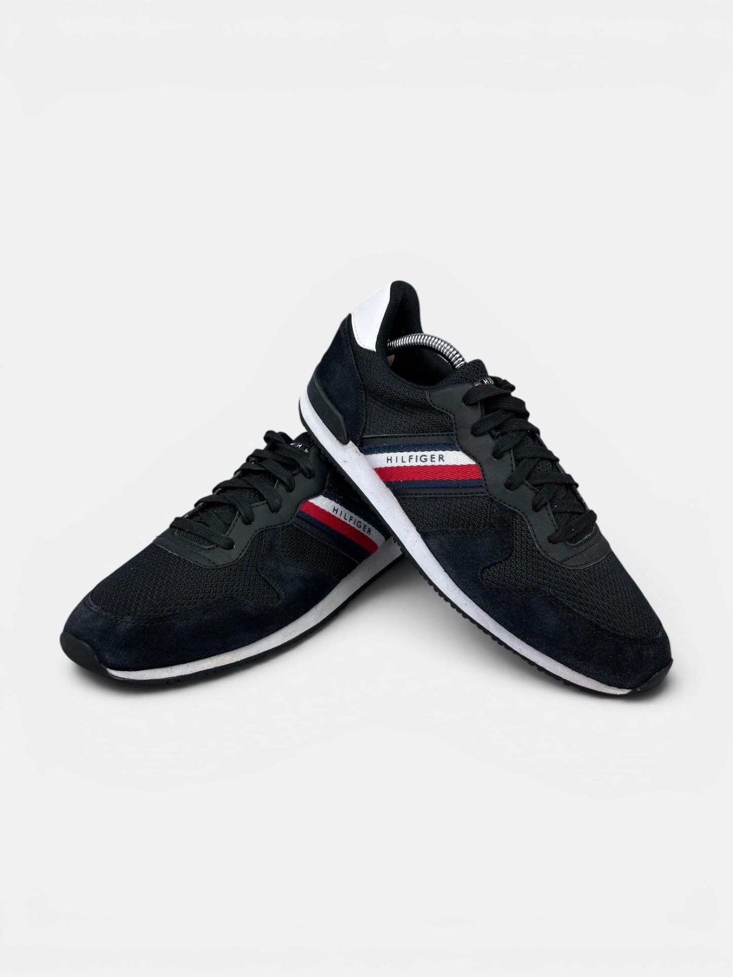 Tommy Hilfiger Iconic Mix Runner FM0FM04733 - buty sportowe, boczny profil