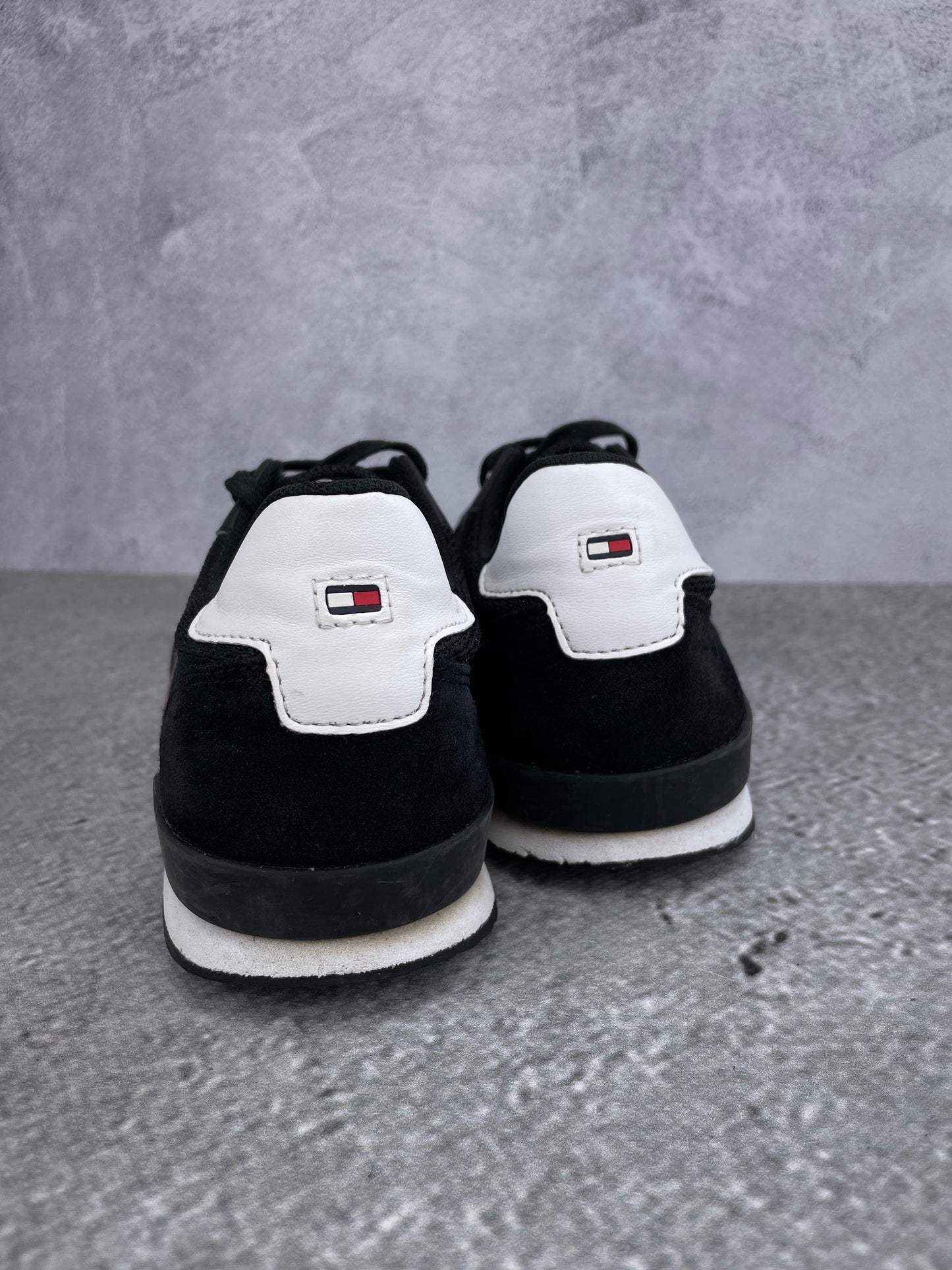 Tommy Hilfiger Iconic Mix Runner FM0FM04733 - buty sportowe, widok z tyłu