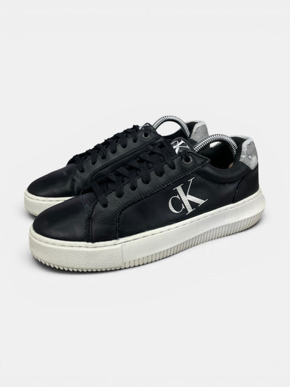 Calvin Klein Chunky Cupsole YM0YM01317 - buty sportowe, widok z boku