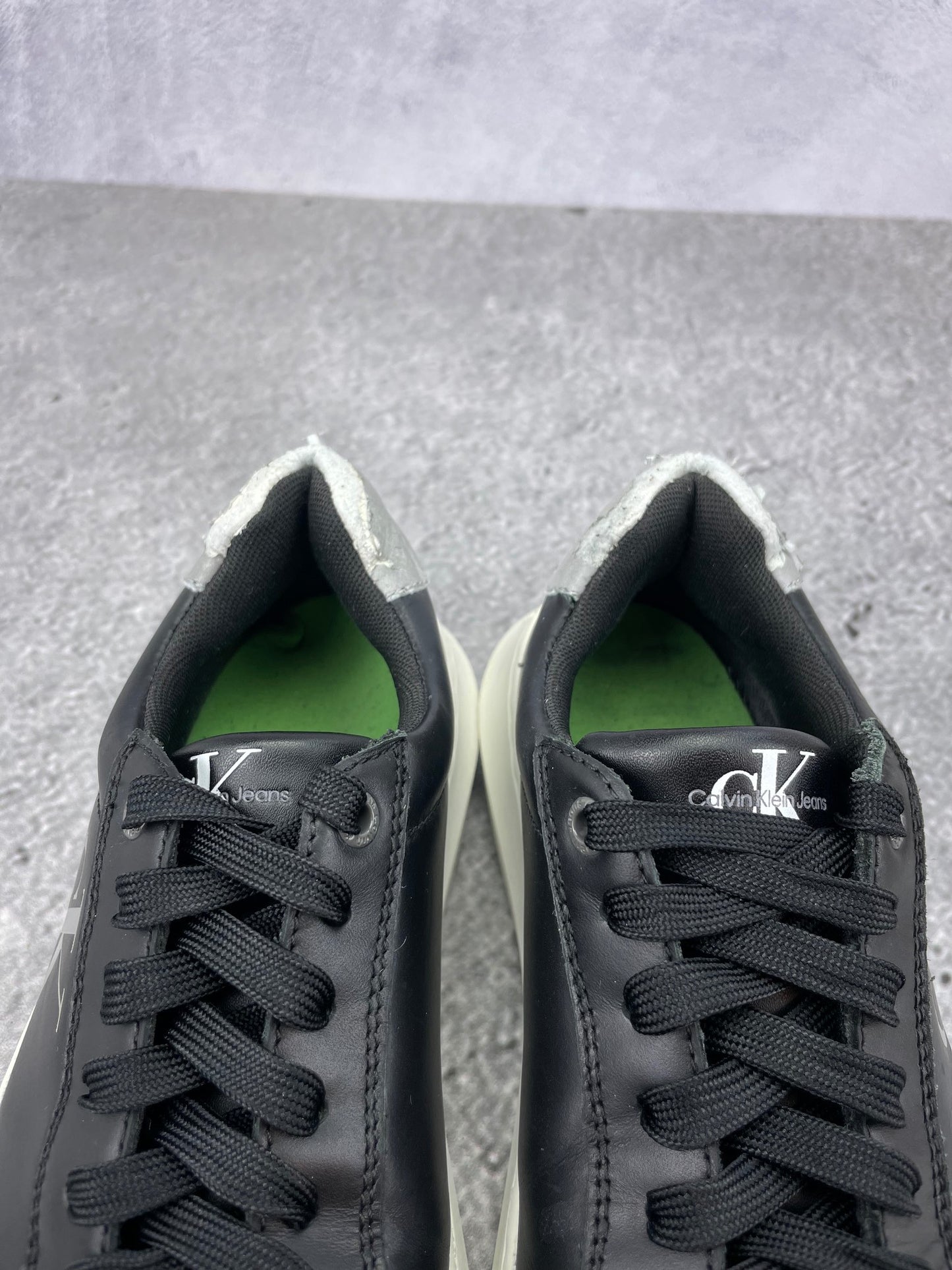 Calvin Klein Chunky Cupsole YM0YM01317 - buty sportowe, zapiętki butów