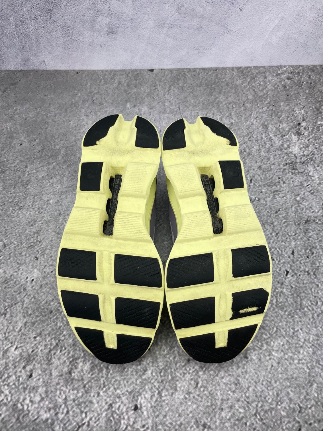 On Cloudmonster 61.982424 - buty sportowe, podeszwa