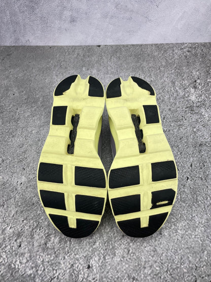 On Cloudmonster 61.982424 - buty sportowe, podeszwa