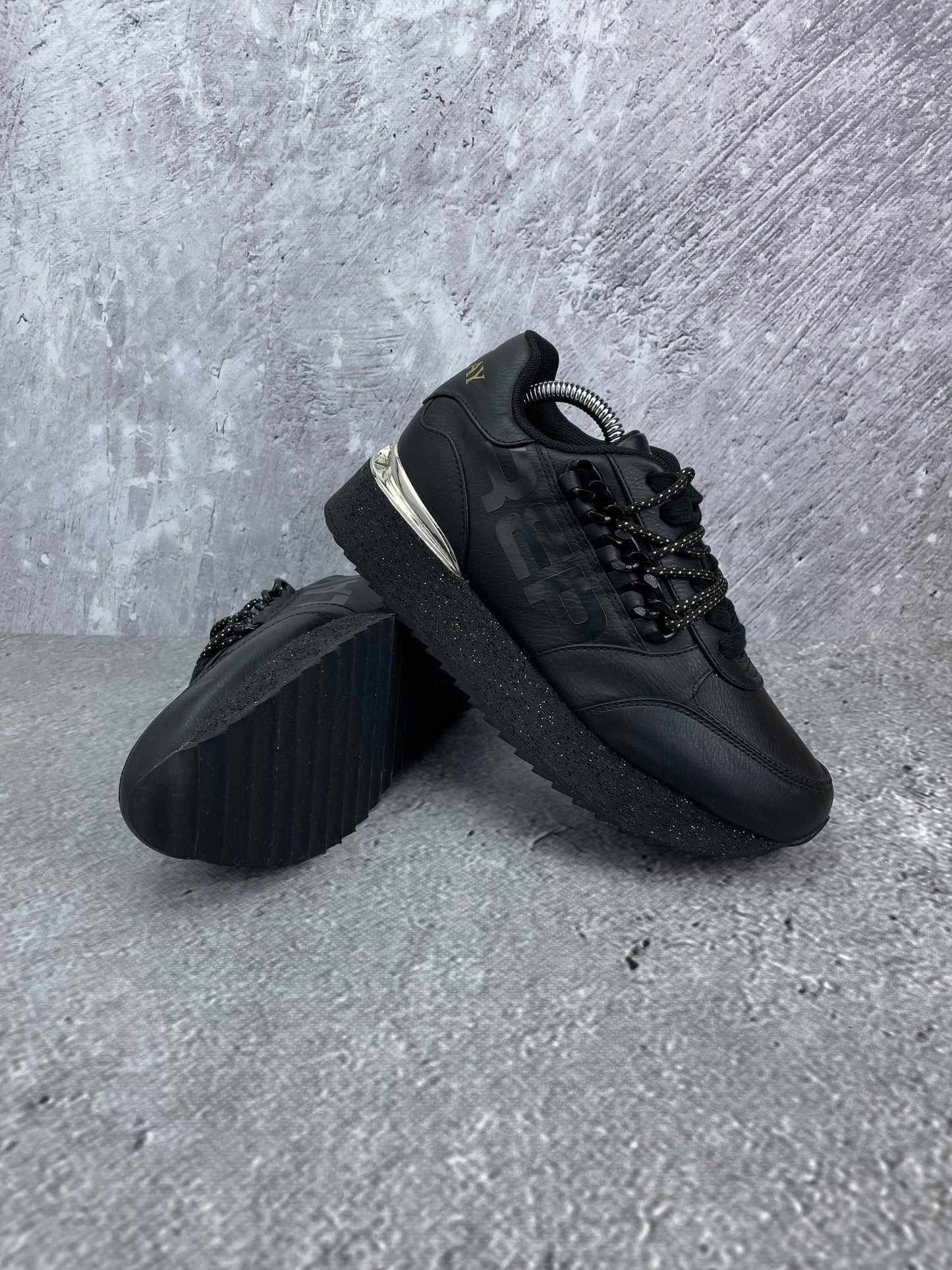 Replay Penny Sneakers RS630126S - buty sportowe, para butów, widok z boku na tle studyjnym