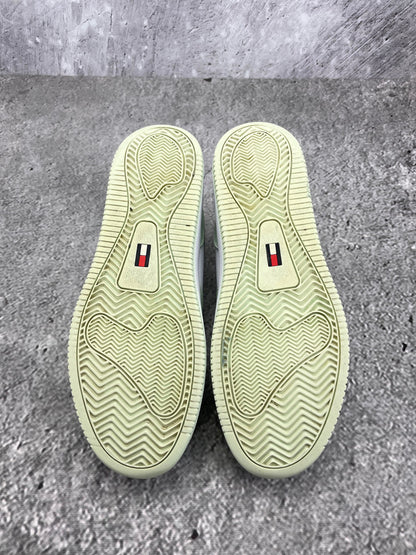 Tommy Hilfiger Retro Basketball Sneaker EN0EN02102_LXW - buty sportowe, podeszwa