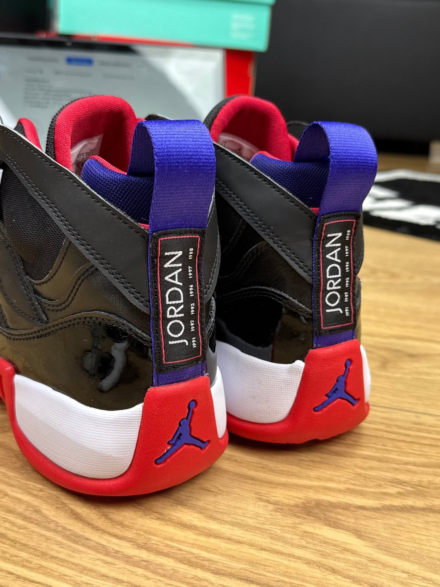 Nike Air Jordan Jumpman Two Trey (43)
