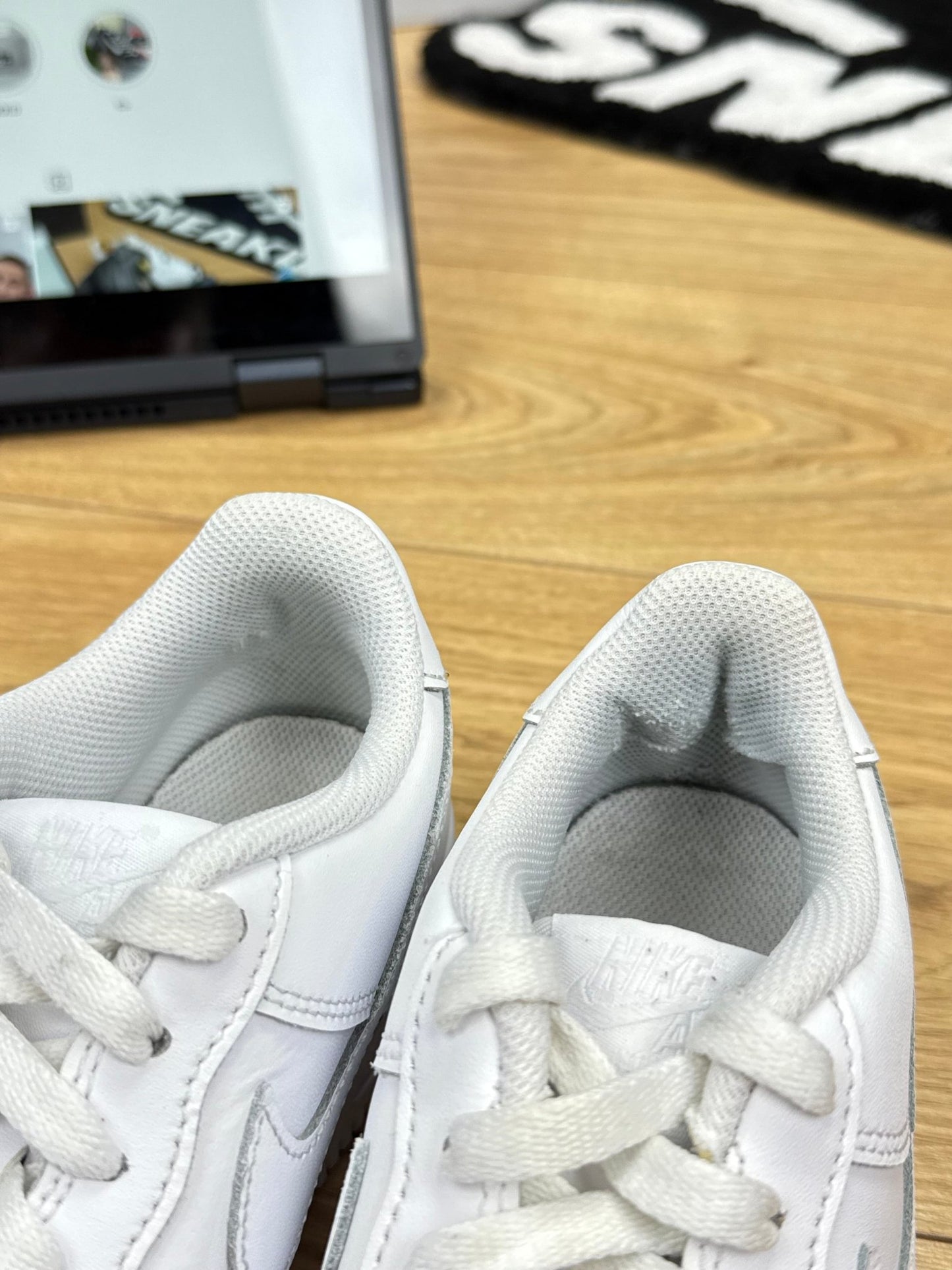 Nike Air Force 1 Low (38.5)