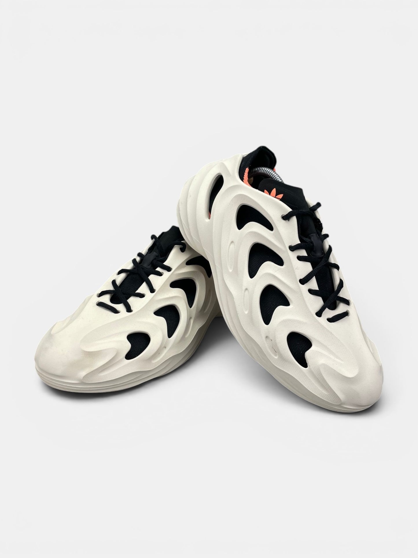 Adidas AdiFOM Q HP6528 - buty sportowe, boczny profil