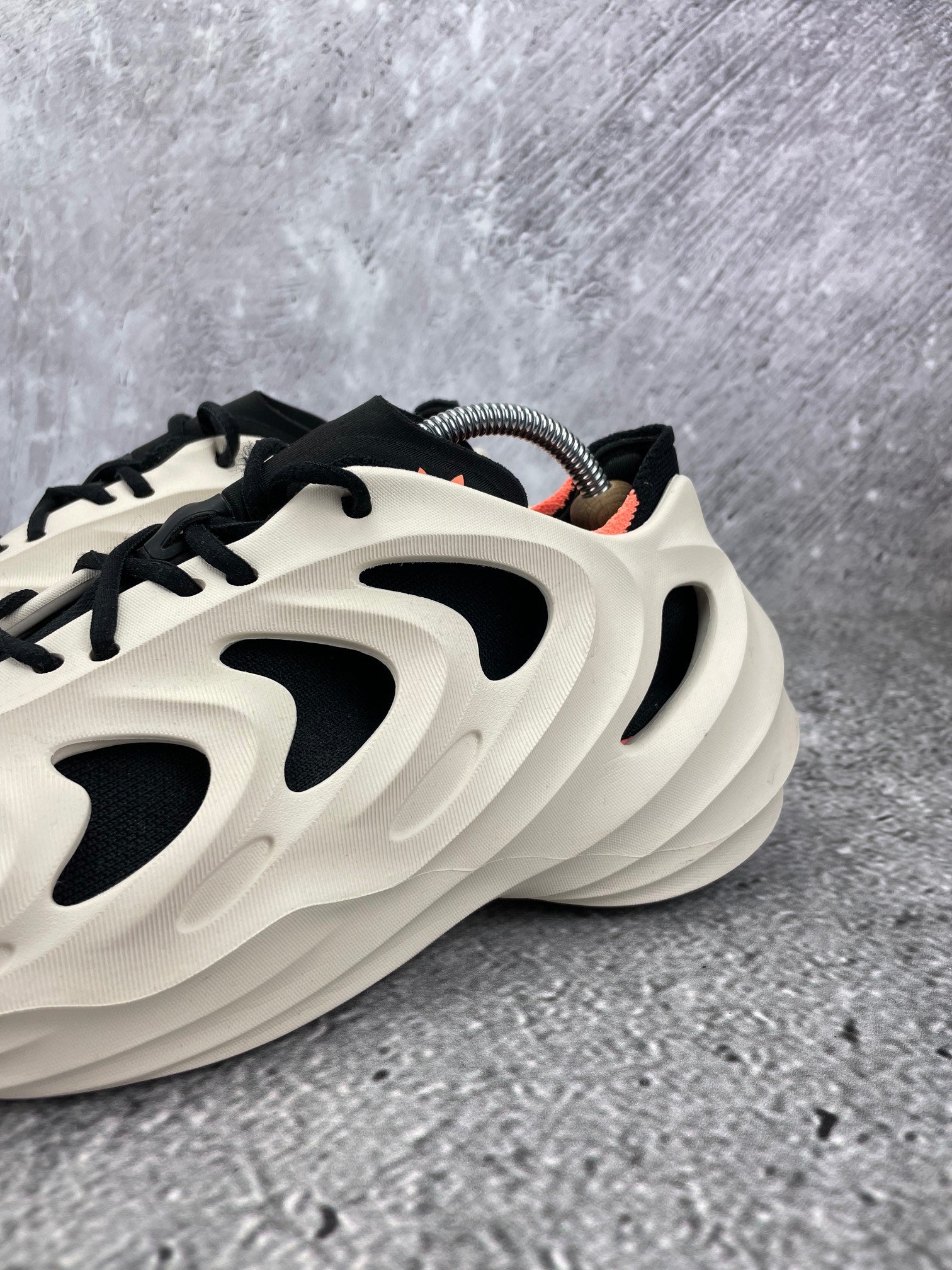 Adidas AdiFOM Q HP6528 - buty sportowe, opcjonalne zdjęcie 1