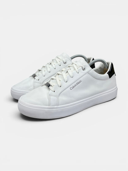 Calvin Klein Sneakers HW0HW02747 - buty sportowe, widok z boku
