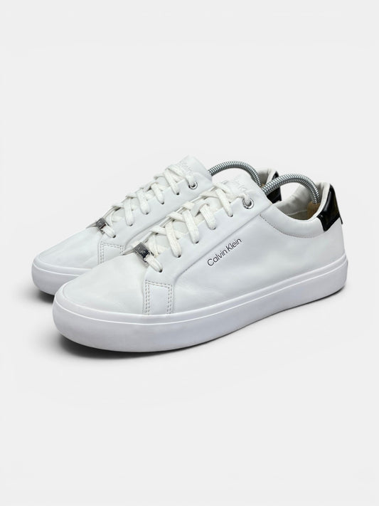 Calvin Klein Sneakers HW0HW02747 - buty sportowe, widok z boku