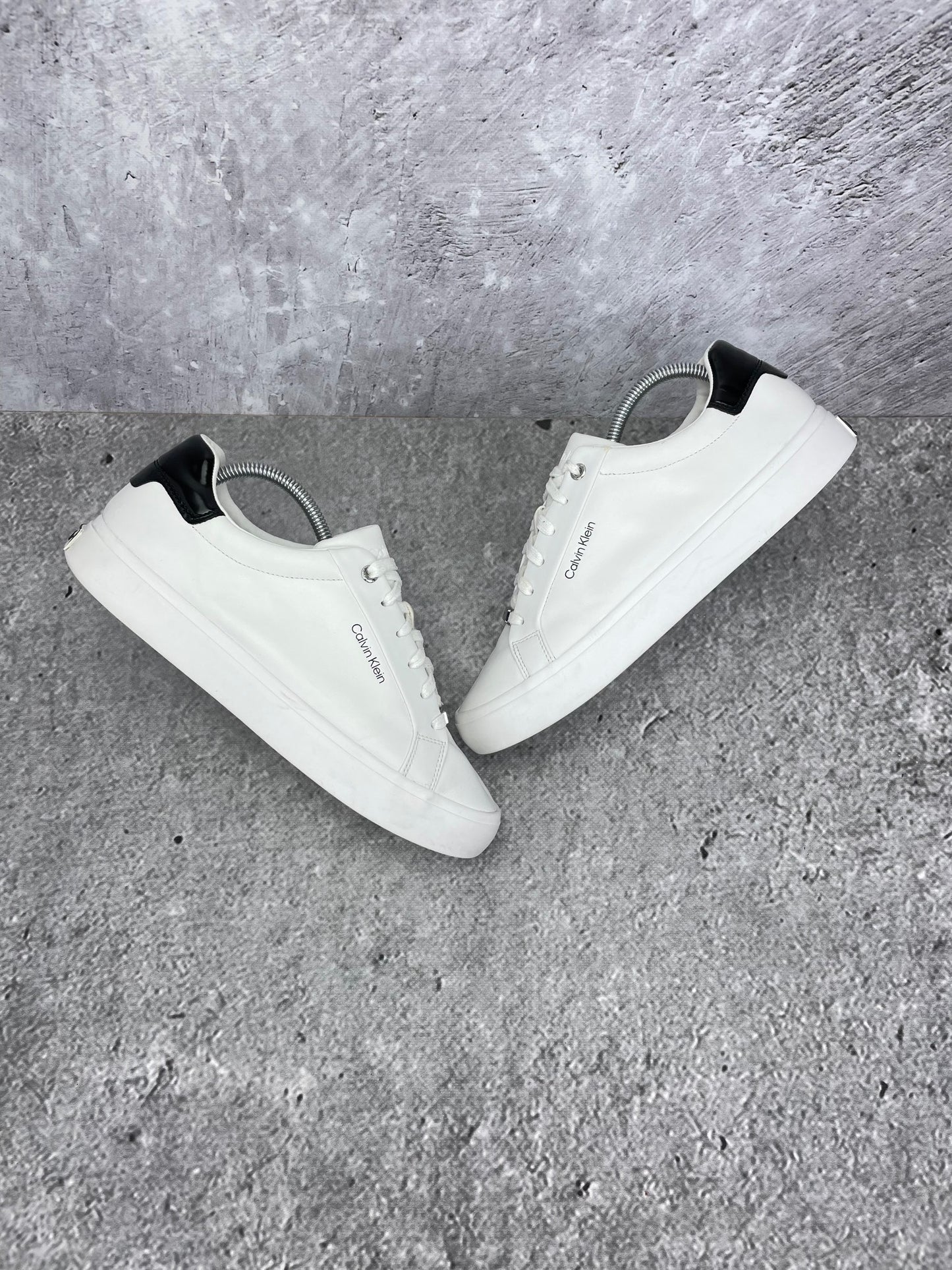 Calvin Klein Sneakers HW0HW02747 - buty sportowe, widok z góry na zewnętrzną stronę butów