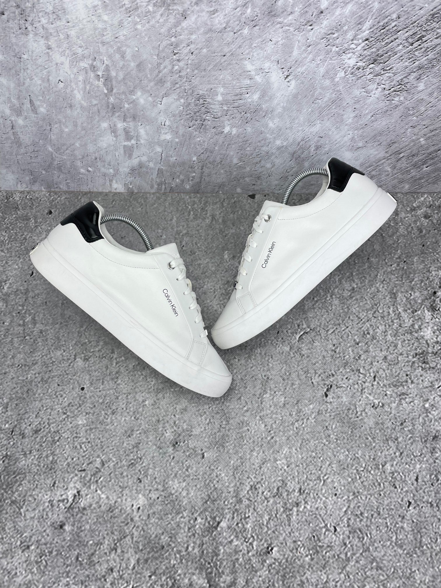 Calvin Klein Sneakers HW0HW02747 - buty sportowe, widok z góry na zewnętrzną stronę butów