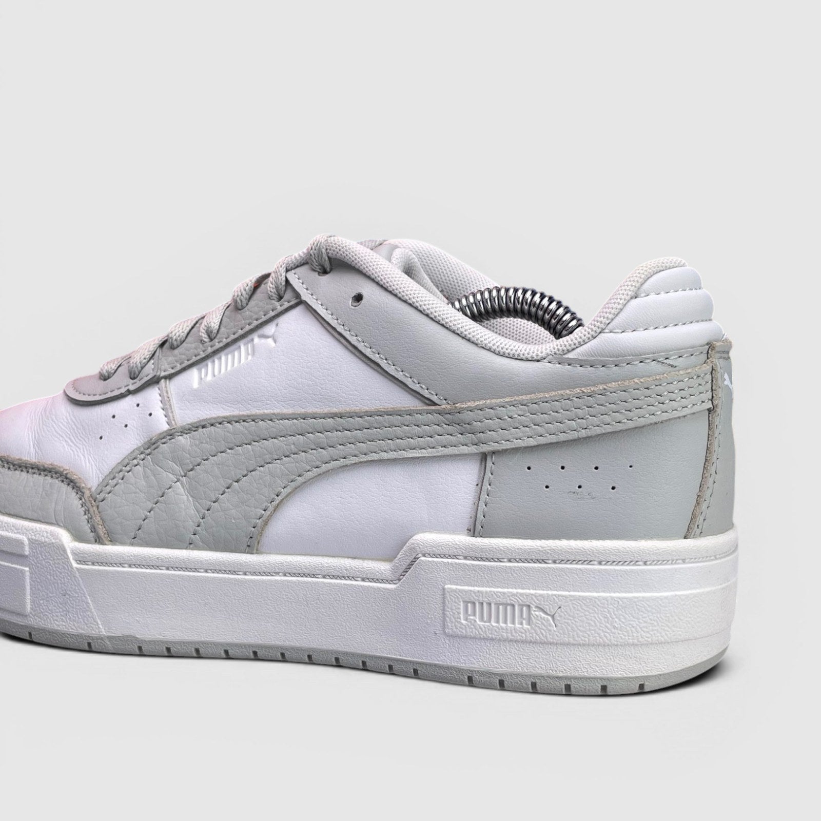 Puma Ca Pro Classic — buty sportowe damskie w bardzo dobrym stanie rozmiar 40, detal