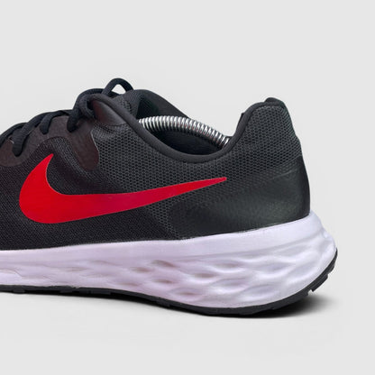 Nike Revolution 6 Next Nature — buty sportowe męskie w bardzo dobrym stanie rozmiar 45, detal