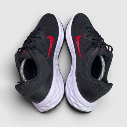 Nike Revolution 6 Next Nature — buty sportowe męskie w bardzo dobrym stanie rozmiar 45, widok z góry