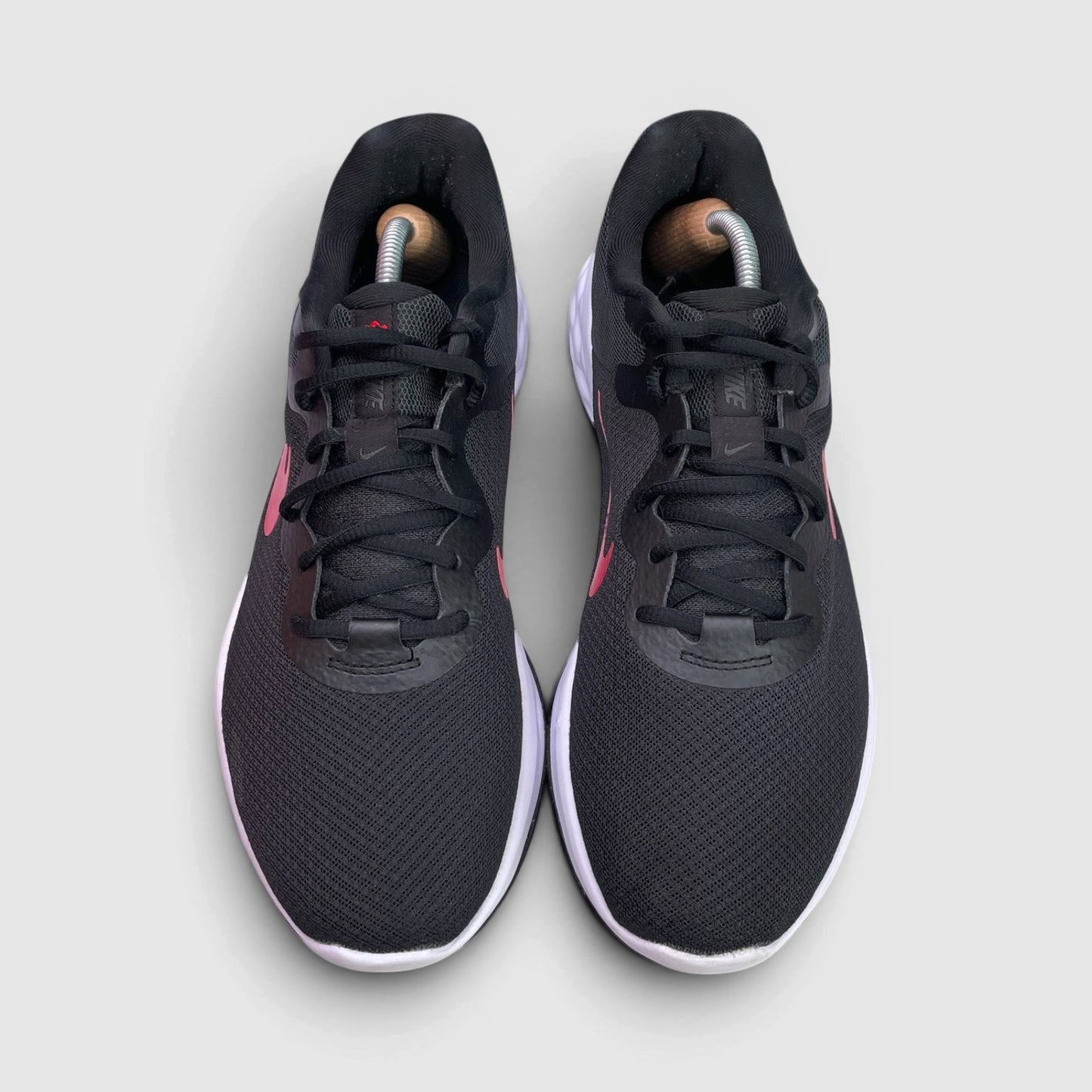 Nike Revolution 6 Next Nature — buty sportowe męskie w bardzo dobrym stanie rozmiar 45, widok z góry
