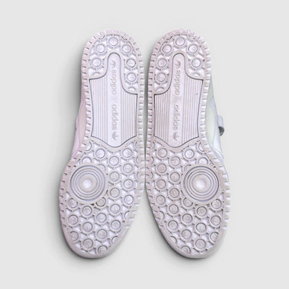 Adidas Forum Low Triple White — buty sportowe męskie w bardzo dobrym stanie rozmiar 43 1/3, podeszwa