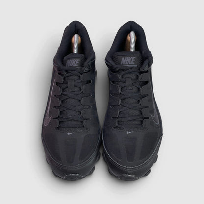 Nike Reax 8 TR — buty sportowe męskie w bardzo dobrym stanie rozmiar 42, widok z góry