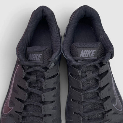 Nike Reax 8 TR — buty sportowe męskie w bardzo dobrym stanie rozmiar 42, język buta
