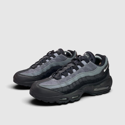 Nike Air Max 95 — buty sportowe męskie w bardzo dobrym stanie rozmiar 43, boczny profil