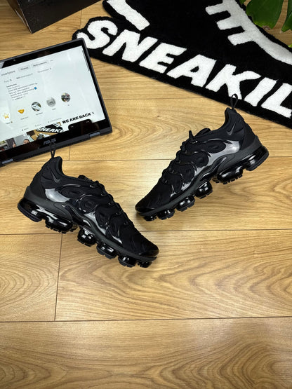 Nike Air Vapormax Plus (45.5)
