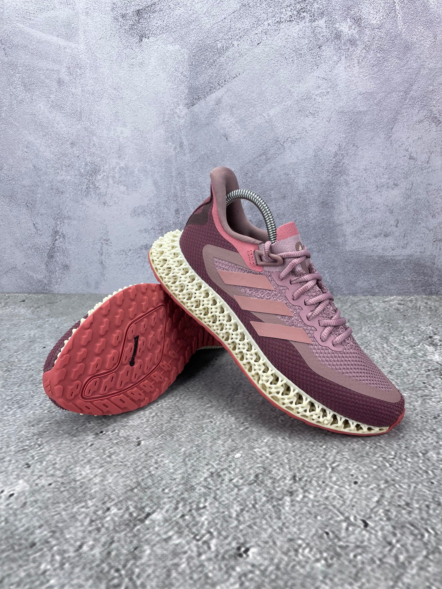 Adidas 4DFWD 2 Magic Mauve — buty sportowe damskie w bardzo dobrym stanie rozmiar 39 1/3, boczny profil