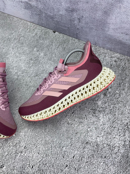 Adidas 4DFWD 2 Magic Mauve — buty sportowe damskie w bardzo dobrym stanie rozmiar 39 1/3, widok z góry na wewnętrzną stronę butów