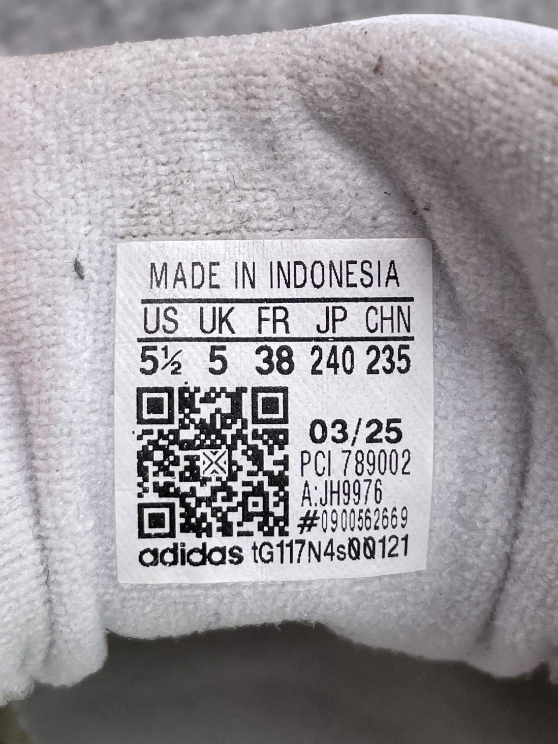 Adidas Superstar II Cloud White Black — buty sportowe damskie w bardzo dobrym stanie rozmiar 38, etykieta z kodem modelu JH9976
