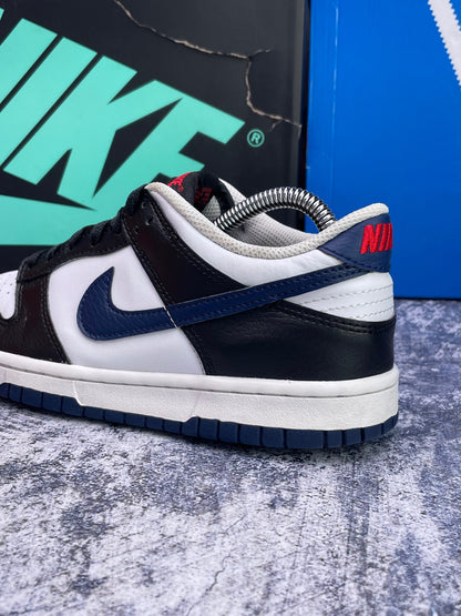 Nike Dunk Low — buty sportowe damskie w bardzo dobrym stanie rozmiar 38, zewnętrzny panel lewego buta