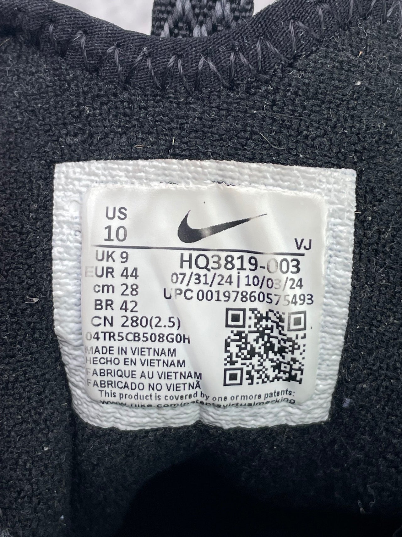 Nike React Vision Anthracite — buty sportowe męskie w bardzo dobrym stanie rozmiar 44, etykieta z kodem modelu HQ3819-003