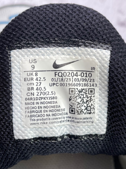 Nike Air Max Plus Blue Gradient — buty sportowe męskie w bardzo dobrym stanie rozmiar 42.5, etykieta z kodem modelu FQ0204-010
