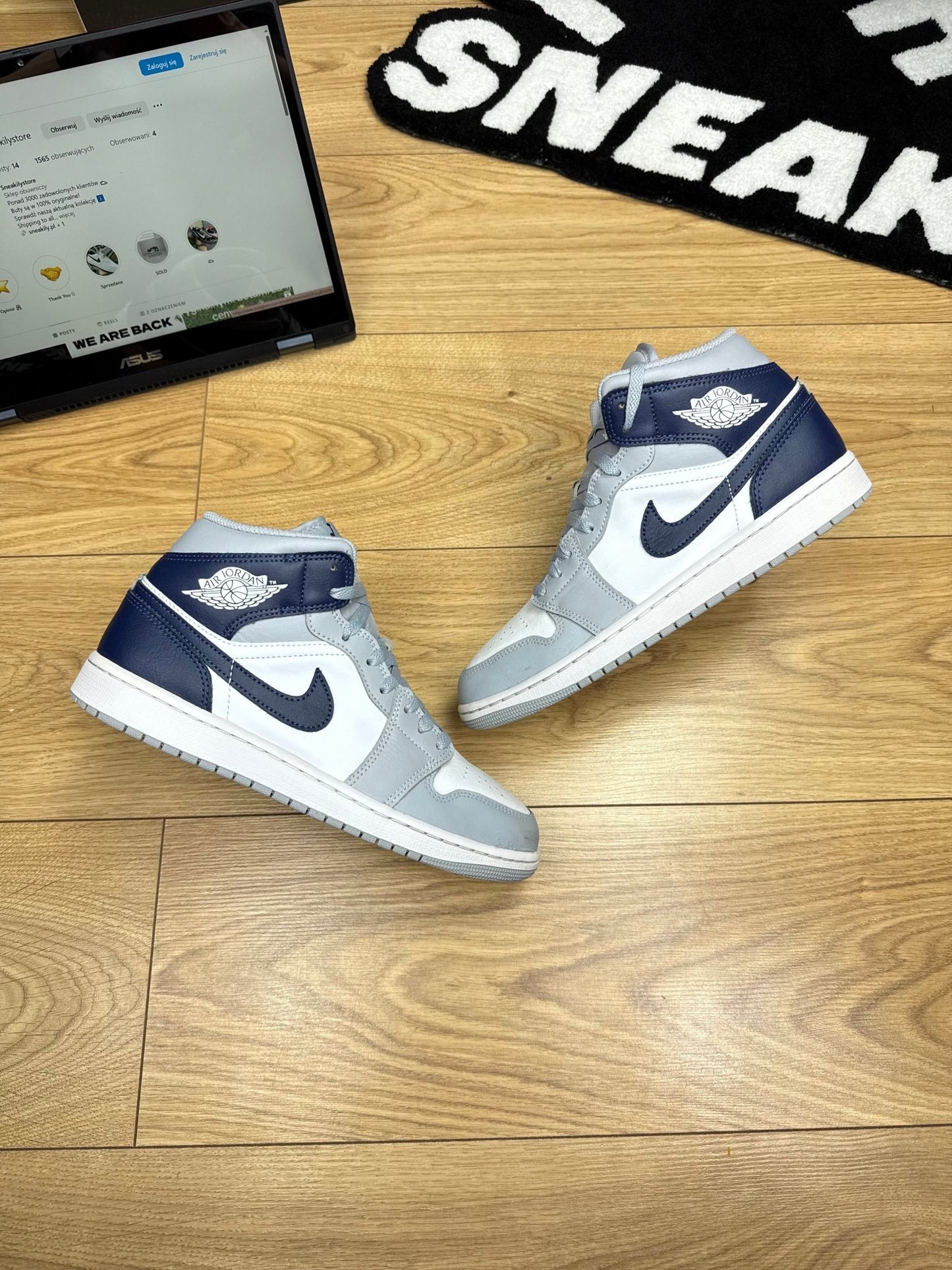 Nike Air Jordan 1 Mid (42.5)