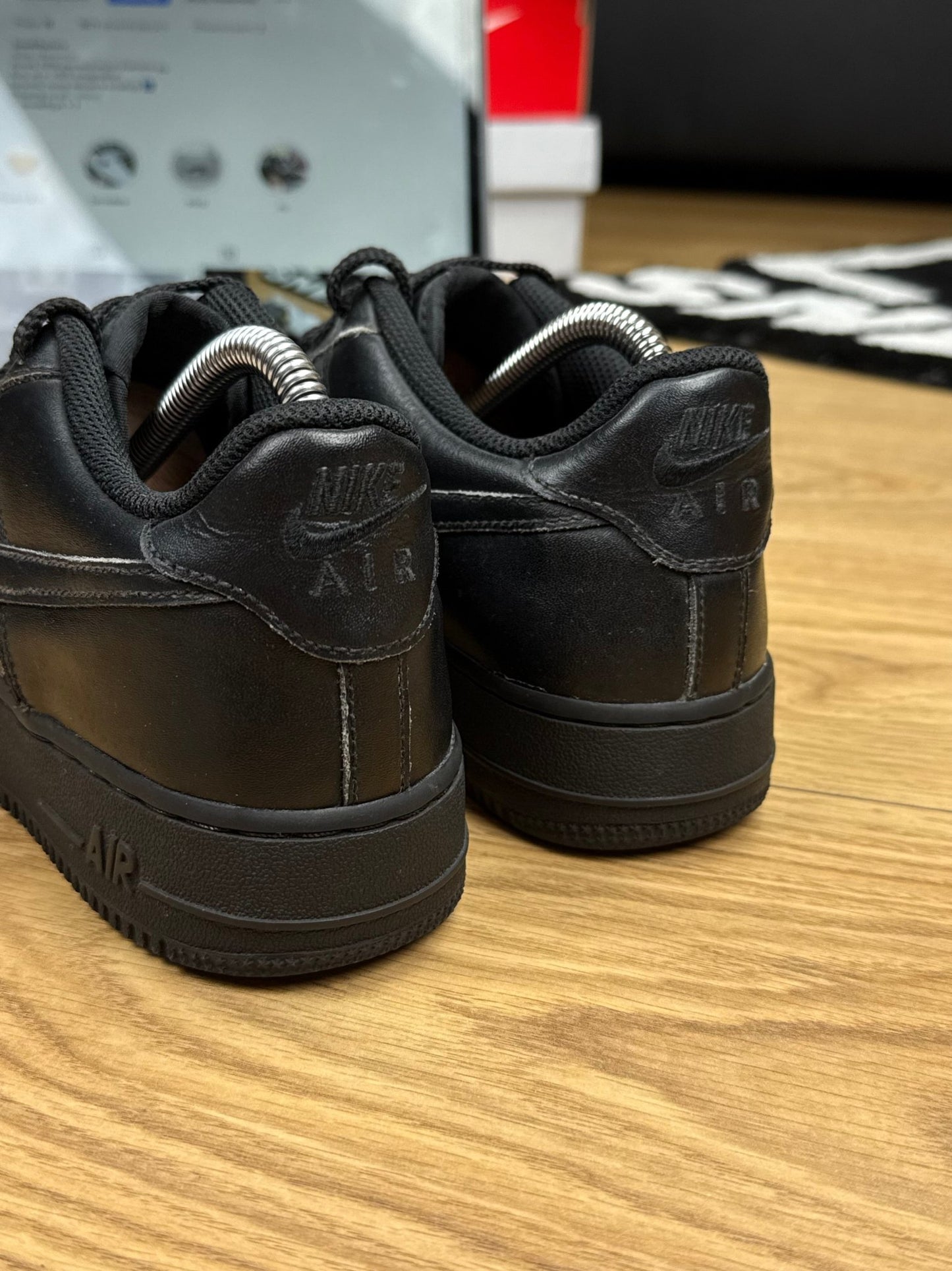 Nike Air Force 1 Low (38.5)