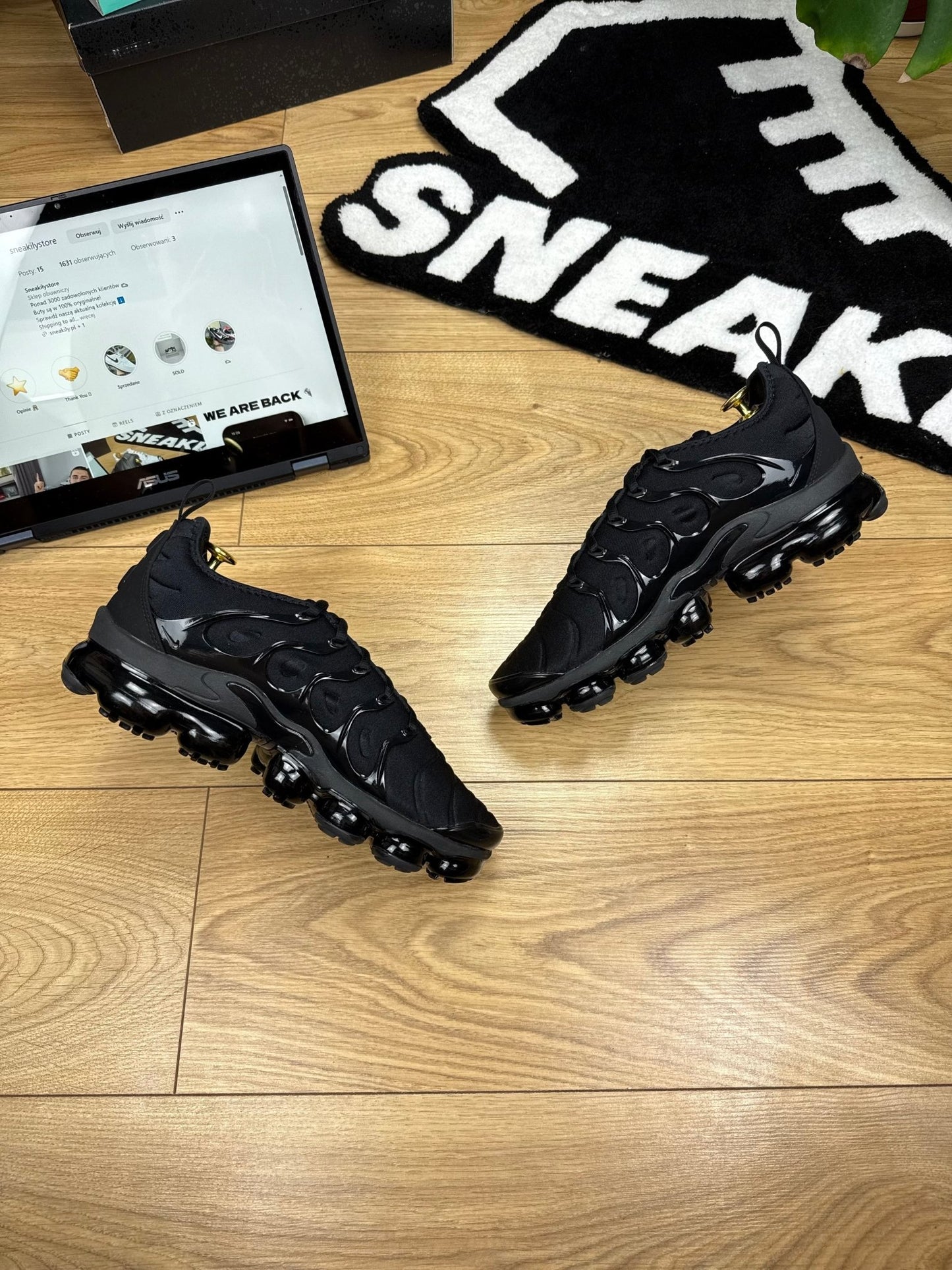 Nike Air Vapormax Plus (42)