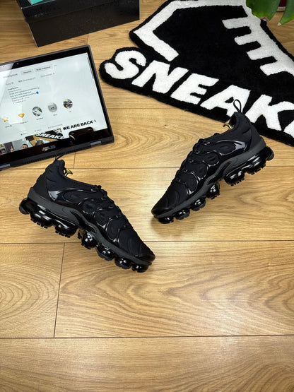 Nike Air Vapormax Plus (42)
