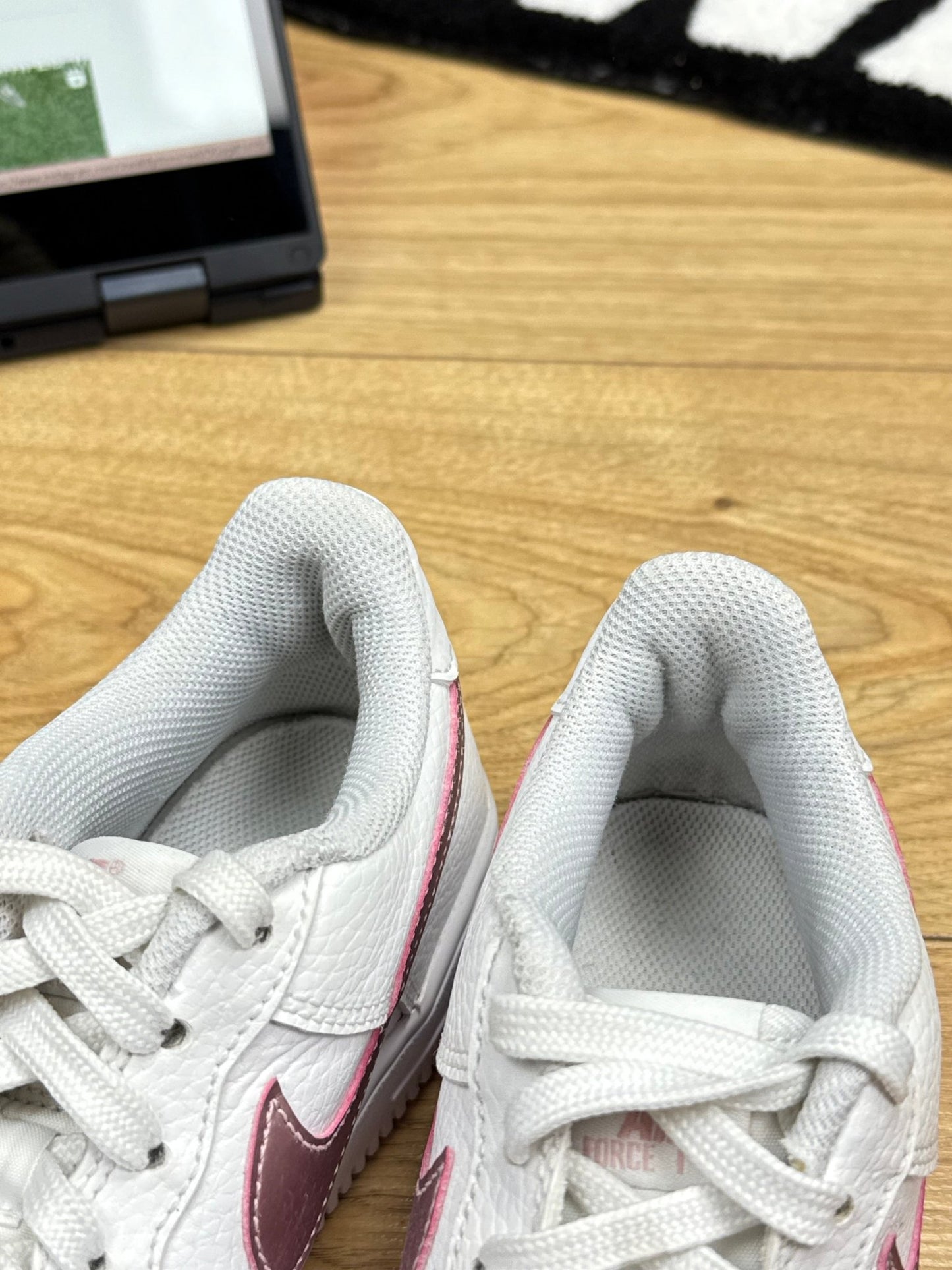 Nike Air Force 1 Low (36.5)