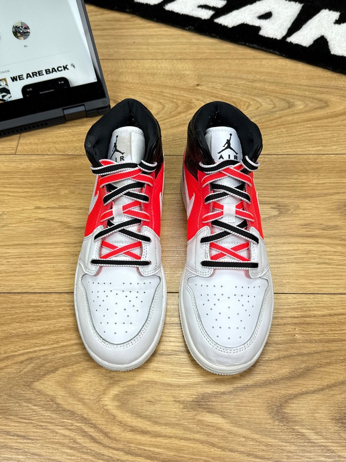 Nike Air Jordan 1 Mid (40)