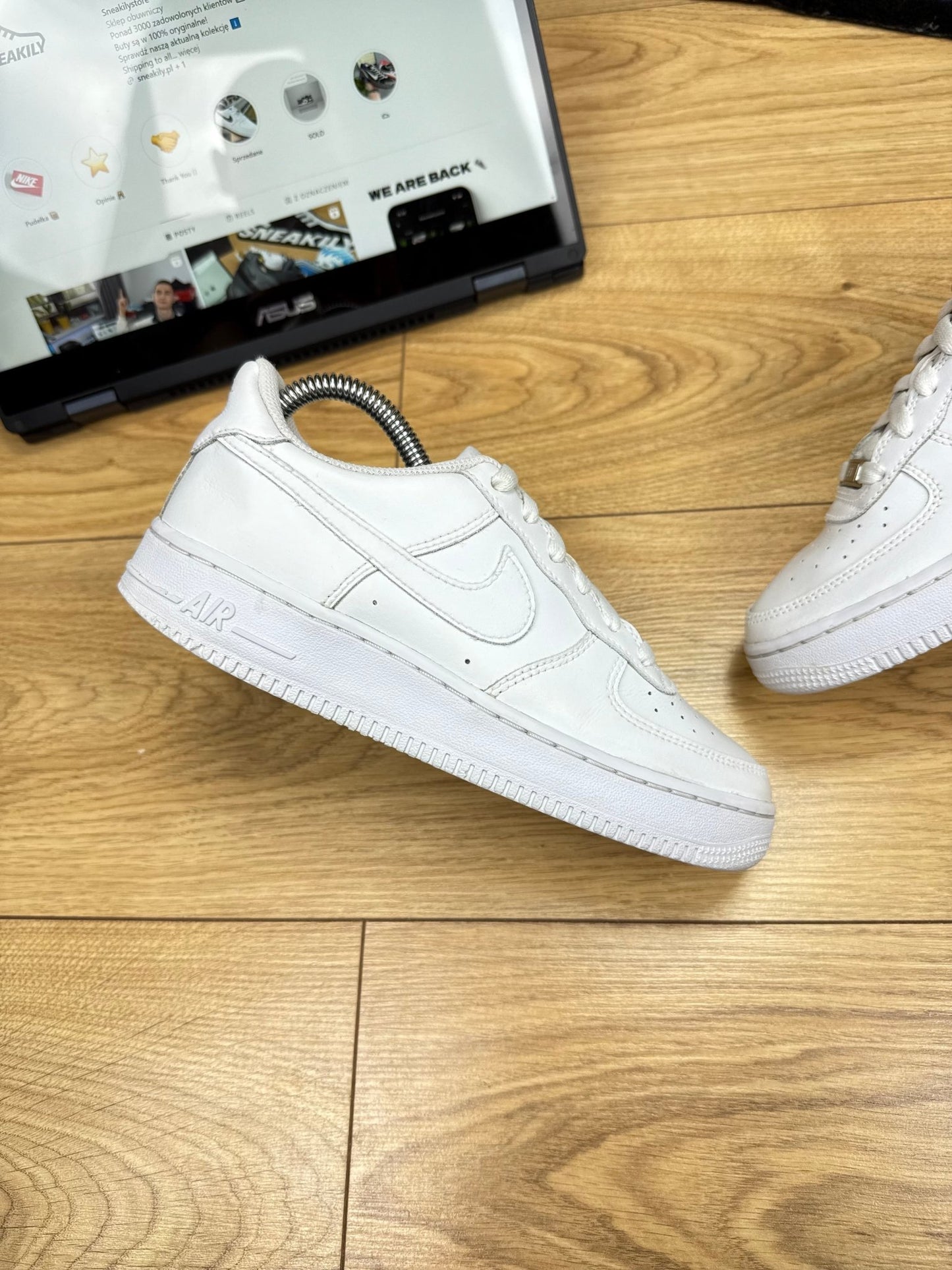 Nike Air Force 1 Low (37.5)