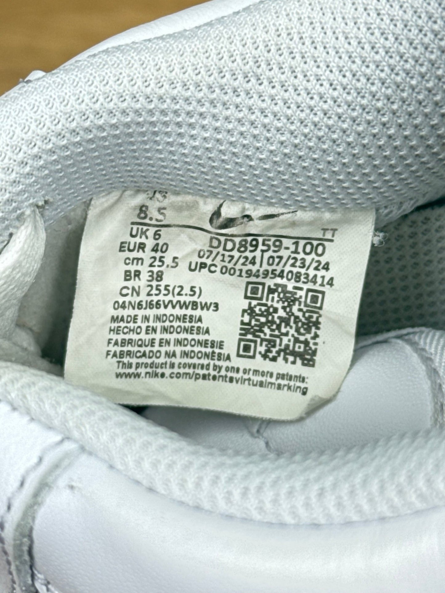 Nike Air Force 1 Low (40)