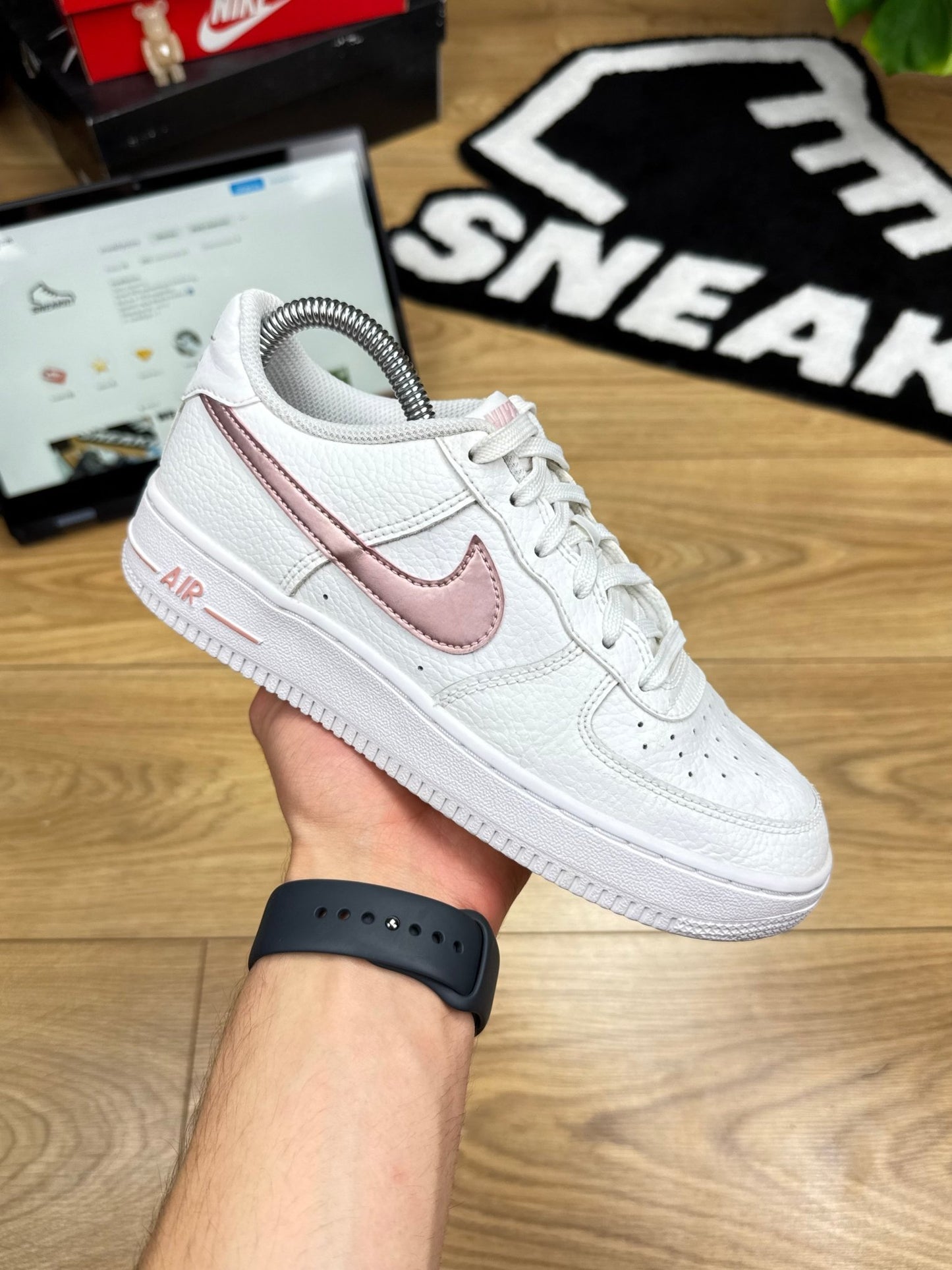 Nike Air Force 1 Low (36.5)