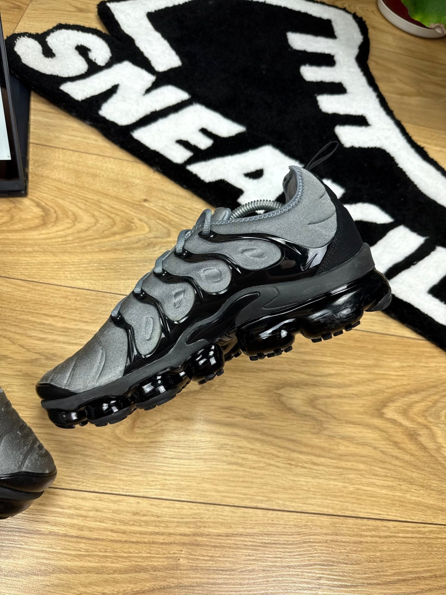 Nike Air Vapormax Plus (44)