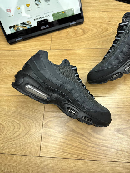 Nike Air Max 95 (42.5)
