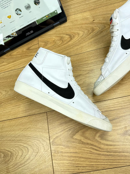 Nike Blazer Mid 77 (43)