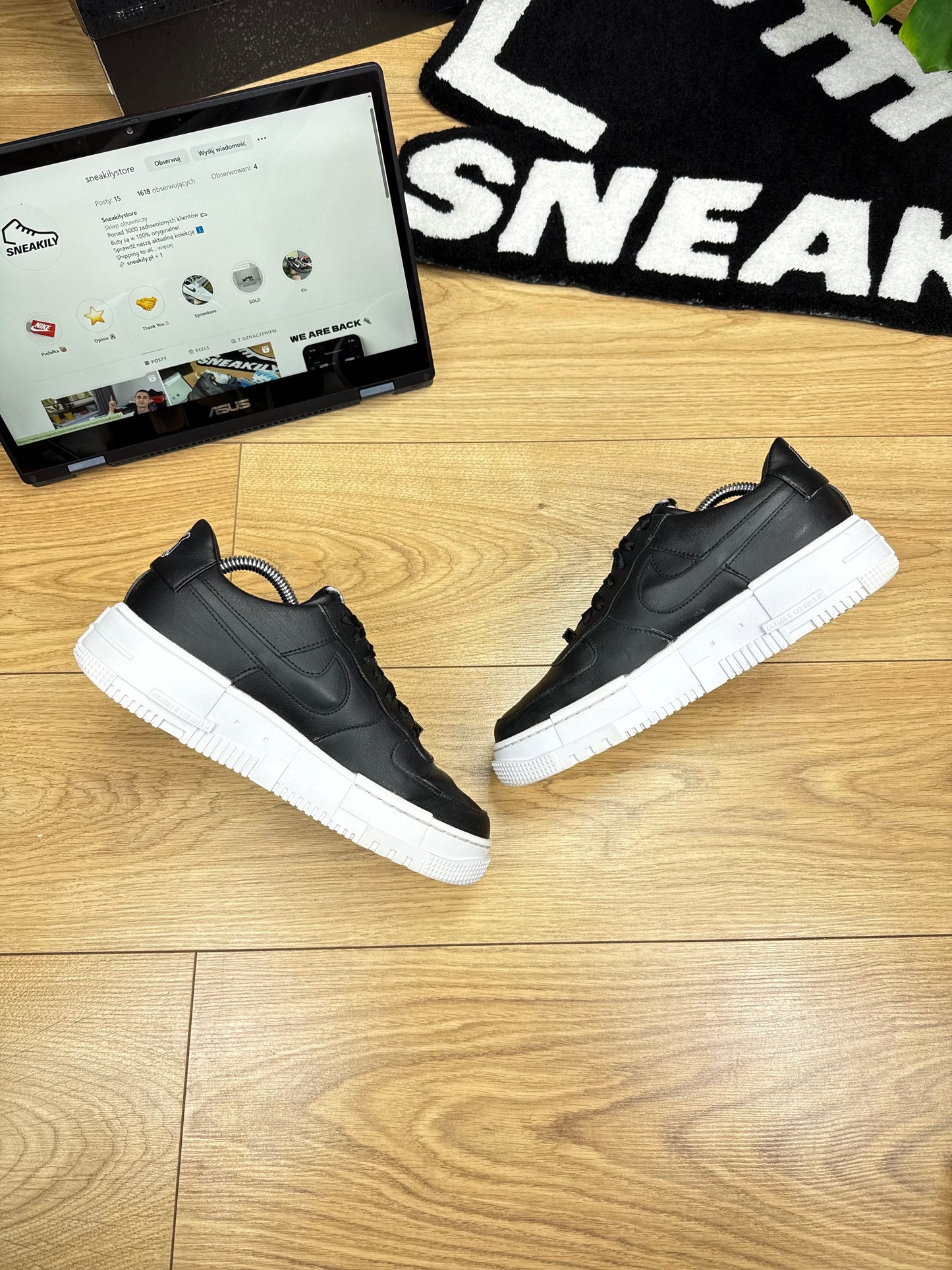 Nike Air Force 1 Low Pixel (40.5)