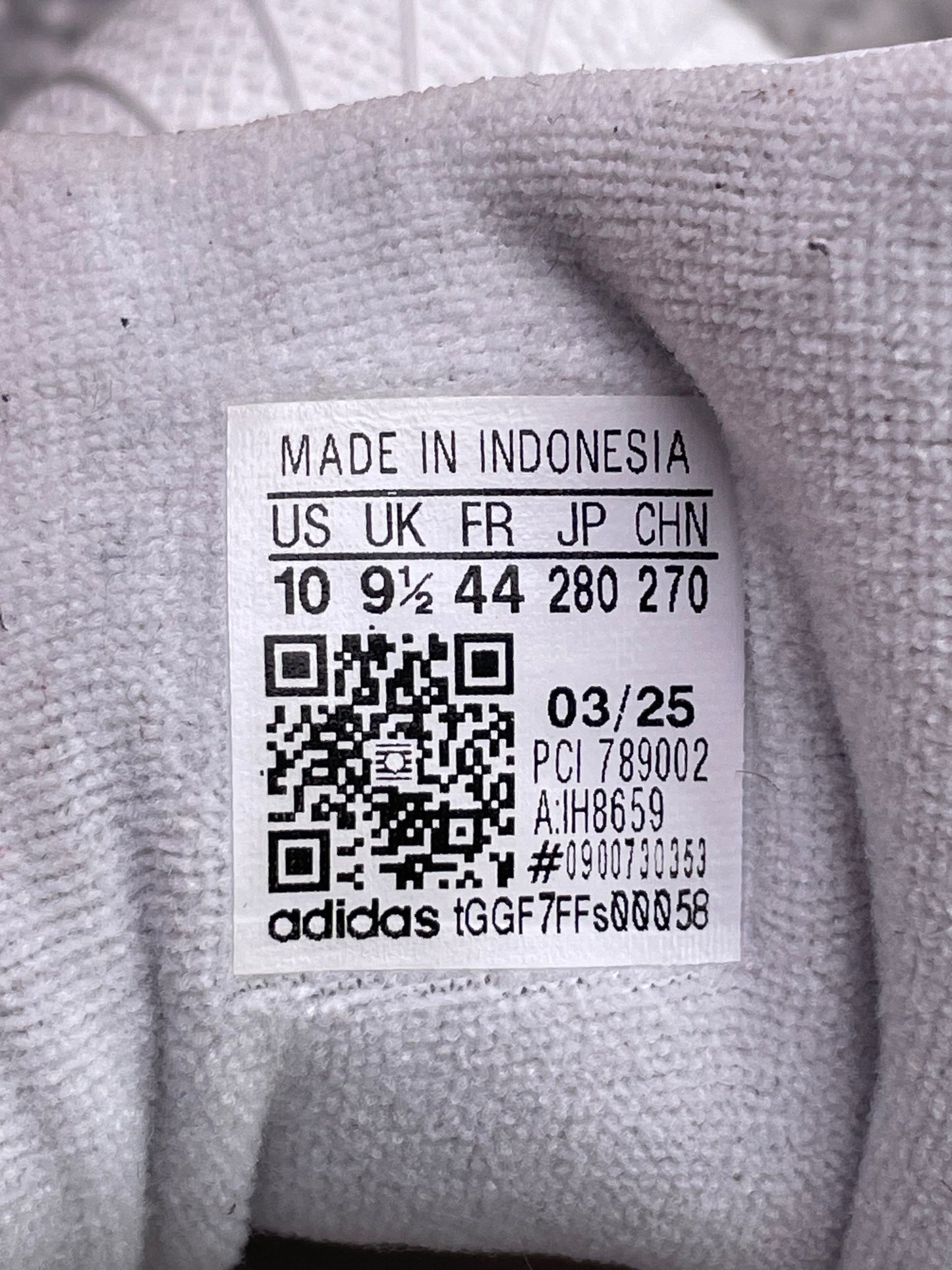 Adidas Superstar II — buty sportowe męskie w bardzo dobrym stanie rozmiar 44, etykieta z kodem modelu IH8659
