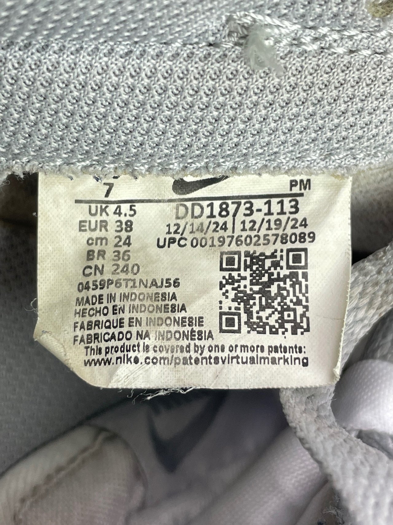 Nike Dunk Low Next Nature — buty sportowe damskie w bardzo dobrym stanie rozmiar 38, etykieta z kodem modelu DD1873-113