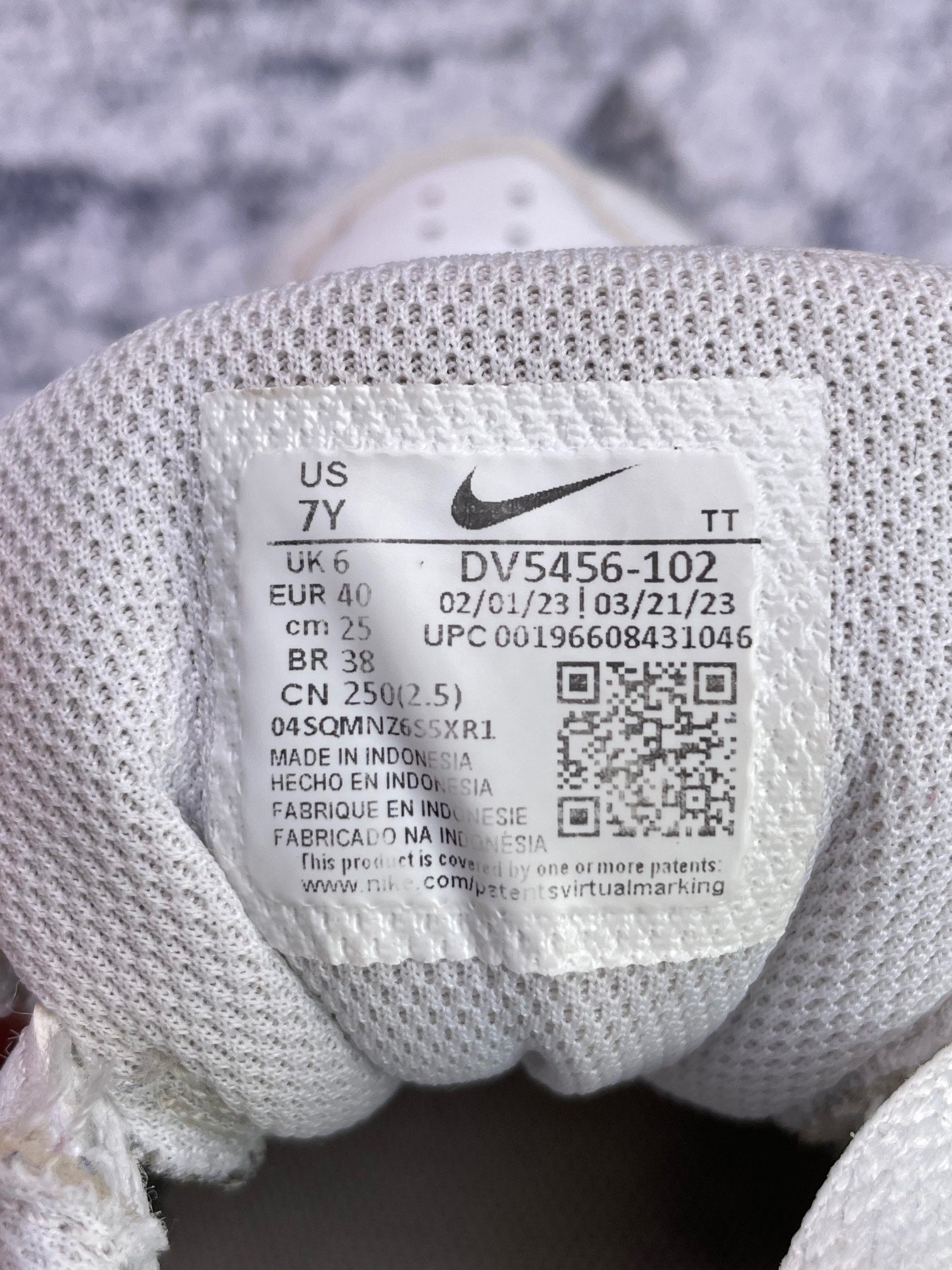 Nike Court Borough Low Recraft GS Summit White Cobalt Bliss — buty sportowe damskie w bardzo dobrym stanie rozmiar 40, etykieta z kodem modelu DV5456-103